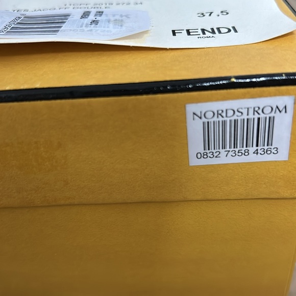 FENDI Jacquard Double F sandal - Picture 12 of 12